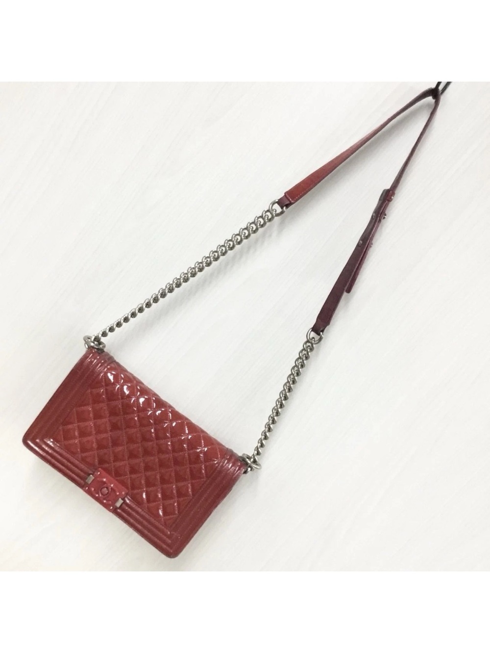 CHANEL Quilted Patent Leather Boy Flap Shoulder Bag in Deep Red - Picture 5 of 17
